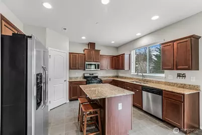 10076 185th Avenue E, Bonney Lake, WA 98391 - Photo 9