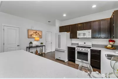 3112 Loch Ness Loop, Mount Vernon, WA 98273 - Photo 9