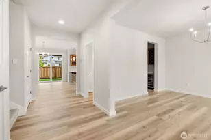 9001 Wyatt Ct SE, Tumwater, WA 98501 - Photo 5