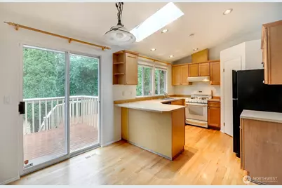 532 198th Street SE, Bothell, WA 98012 - Photo 9