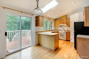 532 198th St SE, Bothell, WA 98012 - Photo 9