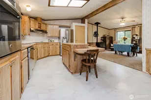 482 E Hyland Dr, Union, WA 98592 - Photo 7