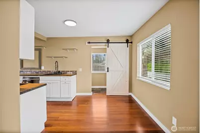 1805 Lawrence Street, Port Orchard, WA 98366 - Photo 13