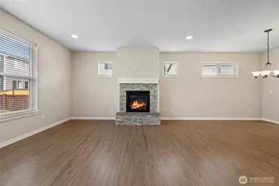 122 N Trail Road, Sedro Woolley, WA 98284 - Photo 5