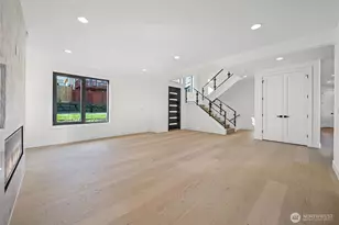 16050 SE 44th Ct, Bellevue, WA 98006 - Photo 5