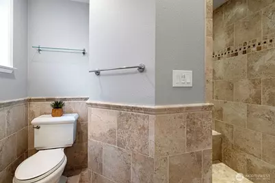 21614 SE 259th Street, Maple Valley, WA 98038 - Photo 17