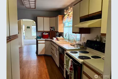 1907 Simpson Avenue, Aberdeen, WA 98520 - Photo 5