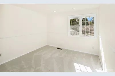 24106 NE 6th Place, Sammamish, WA 98074 - Photo 17