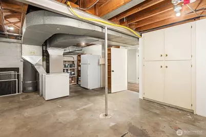 2827 40th Avenue W, Seattle, WA 98199 - Photo 31