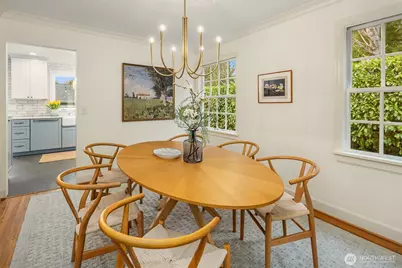 2827 40th Avenue W, Seattle, WA 98199 - Photo 9