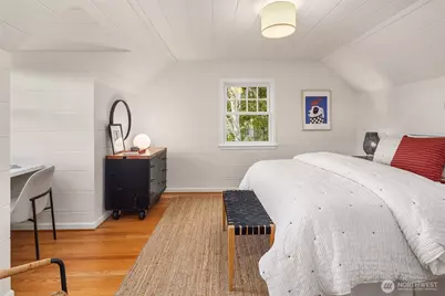 2827 40th Avenue W, Seattle, WA 98199 - Photo 19