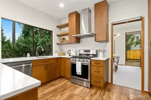 2518 Sahalee Dr E, Sammamish, WA 98074 - Photo 9