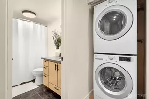 4707 W Lake Sammamish Pkwy SE, Issaquah, WA 98027 - Photo 25