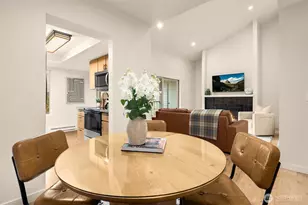 4707 W Lake Sammamish Pkwy SE, Issaquah, WA 98027 - Photo 5