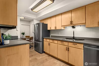 4707 W Lake Sammamish Parkway SE #d304, Issaquah, WA 98027 - Photo 13