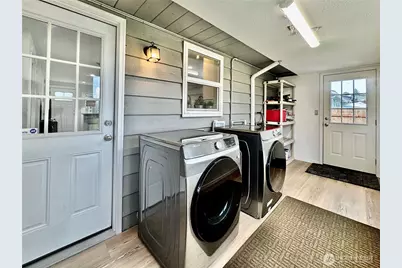 9521 Sharon Drive, Everett, WA 98204 - Photo 25