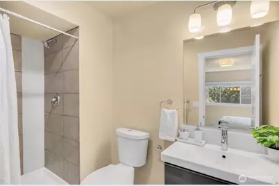 17431 Ambaum Boulevard S #B13, Seattle, WA 98148 - Photo 7