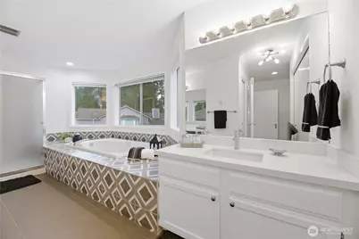 2000 Village Green Drive #16, Mill Creek, WA 98012 - Photo 19