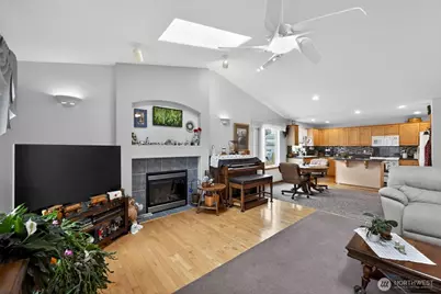 7214 35th Street NE, Marysville, WA 98270 - Photo 9