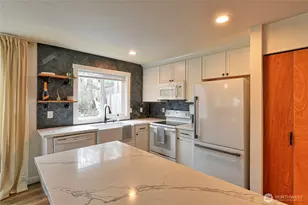 8833 1st St NE, Lake Stevens, WA 98258 - Photo 9