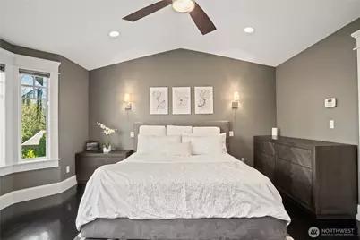 8612 SE 36th Street, Mercer Island, WA 98040 - Photo 15