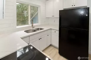 15002 Willow Rd SE, Port Orchard, WA 98367 - Photo 33