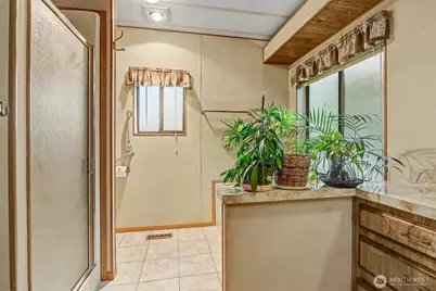 23812 Lake Drive E, Bothell, WA 98021 - Photo 25