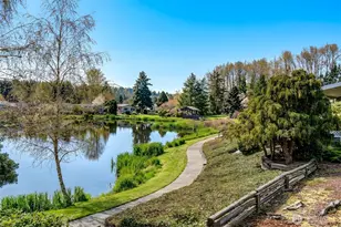 23812 Lake Dr E, Bothell, WA 98021 - Photo 7