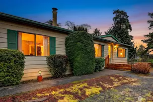 23812 Lake Dr E, Bothell, WA 98021 - Photo 3