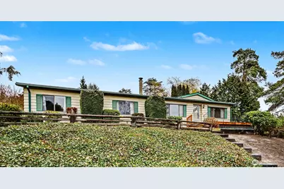 23812 Lake Drive E, Bothell, WA 98021 - Photo 1