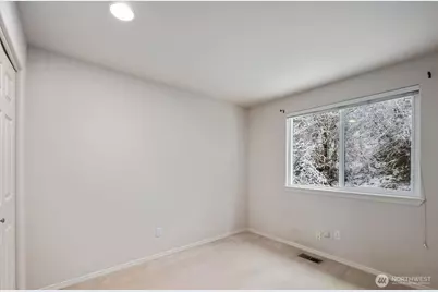 8218 126th Place SE, Newcastle, WA 98056 - Photo 35