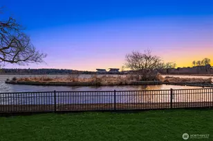 3925 NE Surber Dr, Seattle, WA 98105 - Photo 29