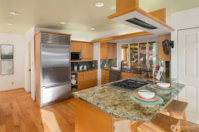 3925 NE Surber Drive, Seattle, WA 98105 - Photo 13