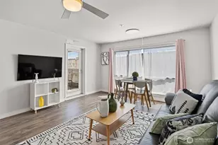 321 10th Ave S, Seattle, WA 98104 - Photo 11