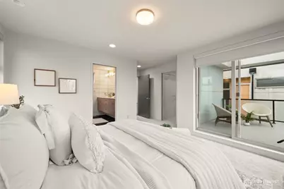 1810 23rd Avenue #A, Seattle, WA 98122 - Photo 5
