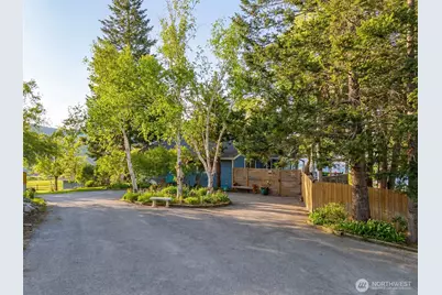 1220 S Webb Place, East Wenatchee, WA 98802 - Photo 3