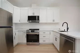 1129 Fawcett Ave, Tacoma, WA 98402 - Photo 3