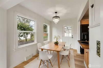 319 4th Avenue SE, Puyallup, WA 98372 - Photo 9