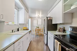 2532 NE 108th Pl, Seattle, WA 98125 - Photo 21