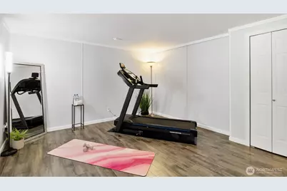 2532 NE 108th Place, Seattle, WA 98125 - Photo 19