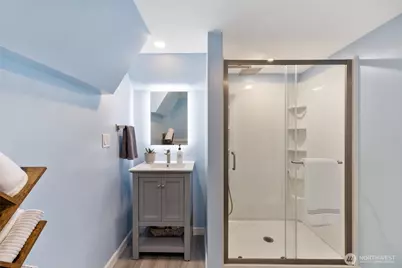 2532 NE 108th Place, Seattle, WA 98125 - Photo 13