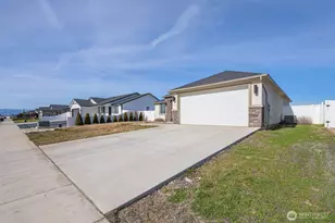 415 SW R St, Quincy, WA 98848 - Photo 31