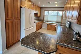 114 NE Cedar Ave, College Place, WA 99324 - Photo 9