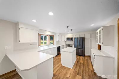 1911 E Island Lake Drive, Shelton, WA 98584 - Photo 9