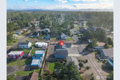 1215 195th Street, Long Beach, WA 98613 - Photo 9