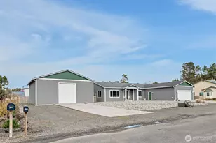 1215 195th St, Long Beach, WA 98613 - Photo 1