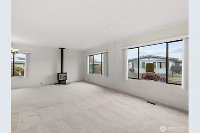 1402 22nd Street NE #59, Auburn, WA 98002 - Photo 3