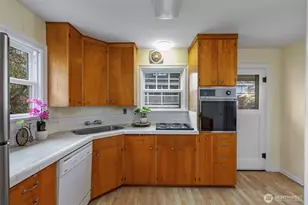 1142 Scott Ave, Bremerton, WA 98310 - Photo 11