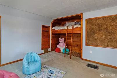 1142 Scott Avenue, Bremerton, WA 98310 - Photo 17