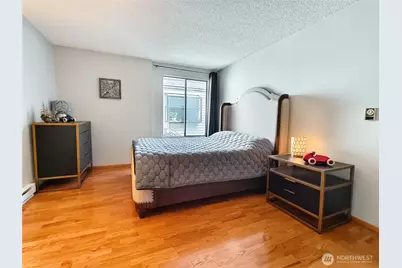 15930 NE 15th Street, Bellevue, WA 98008 - Photo 9